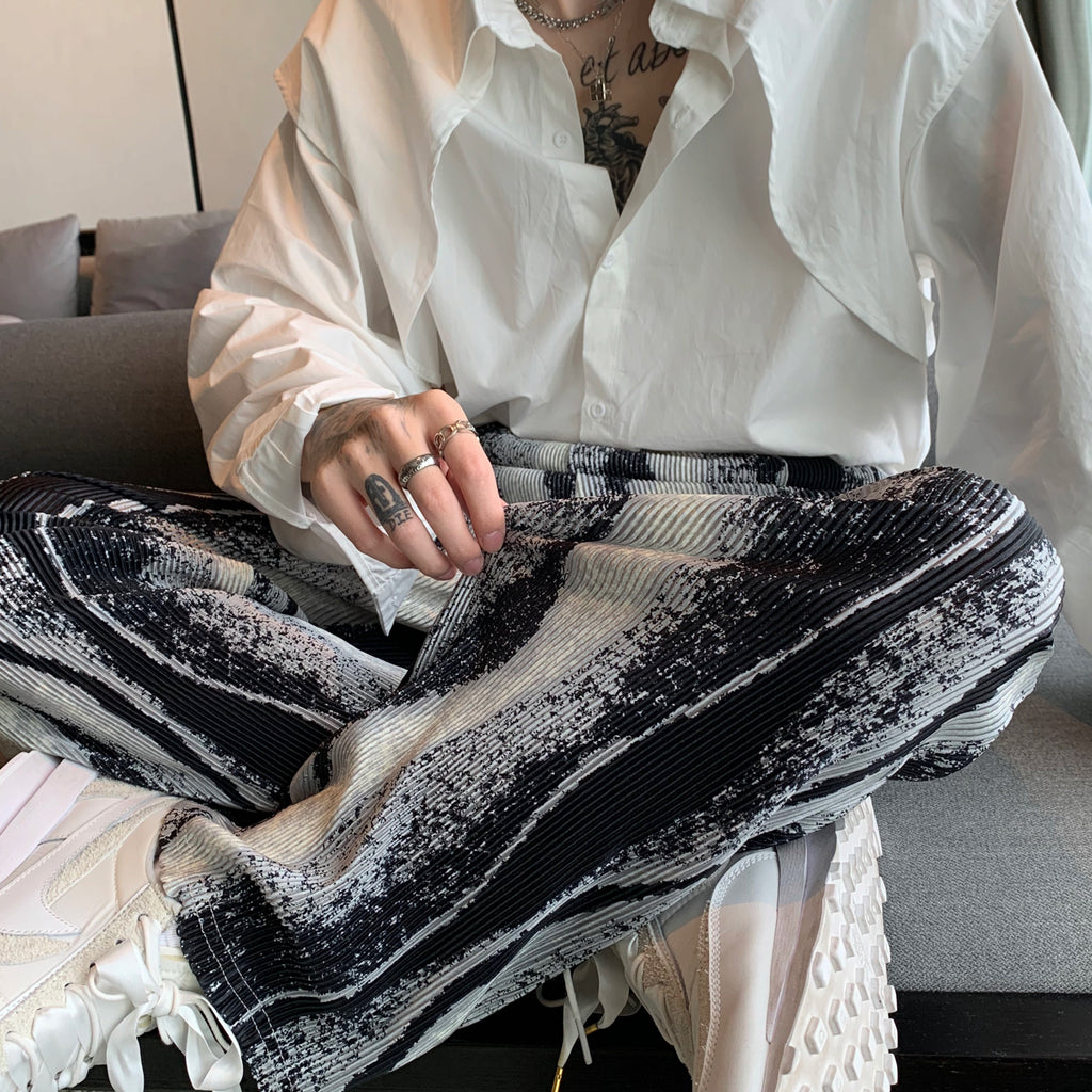 Ink-Pleated Draped Loose Straight-Leg Pants | PHYLIA