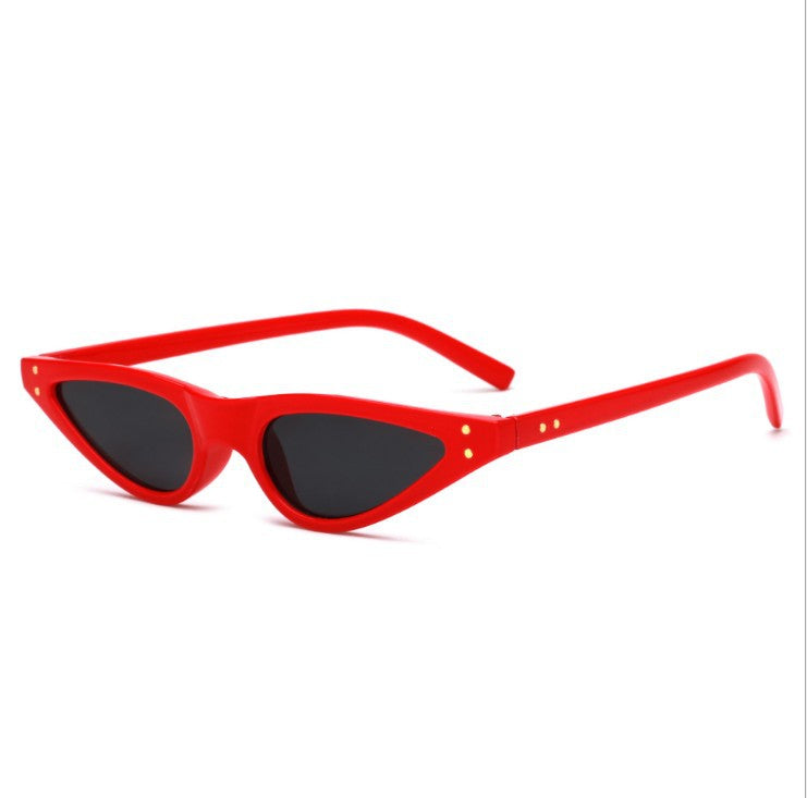 Retro Cat Eye Sunglasses – UV Protection | PHYLIA