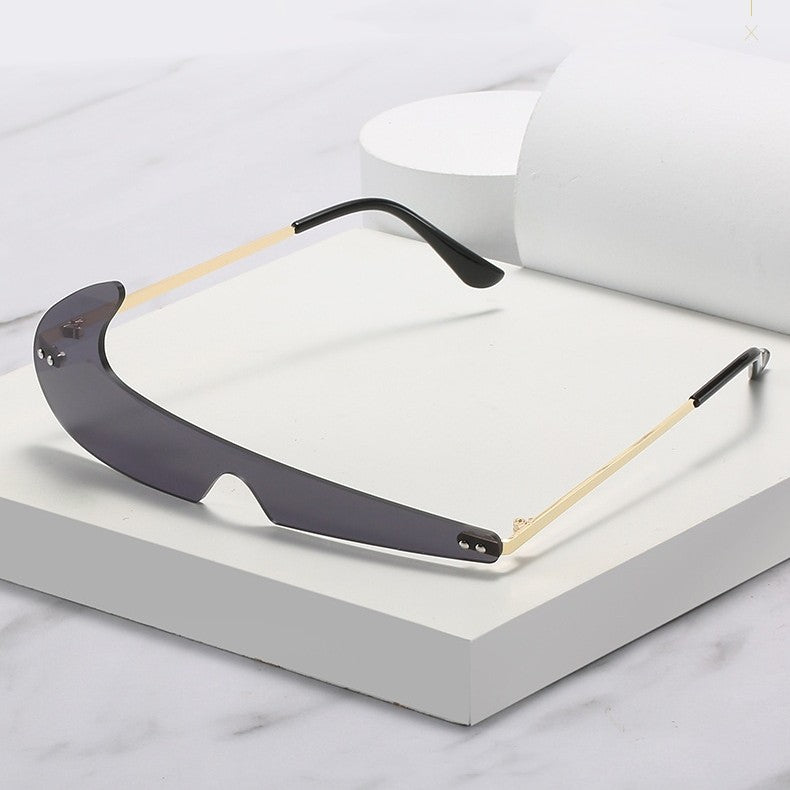 Trend-Leading Fashion Eyewear Colored Sunglasses | PHYLIA