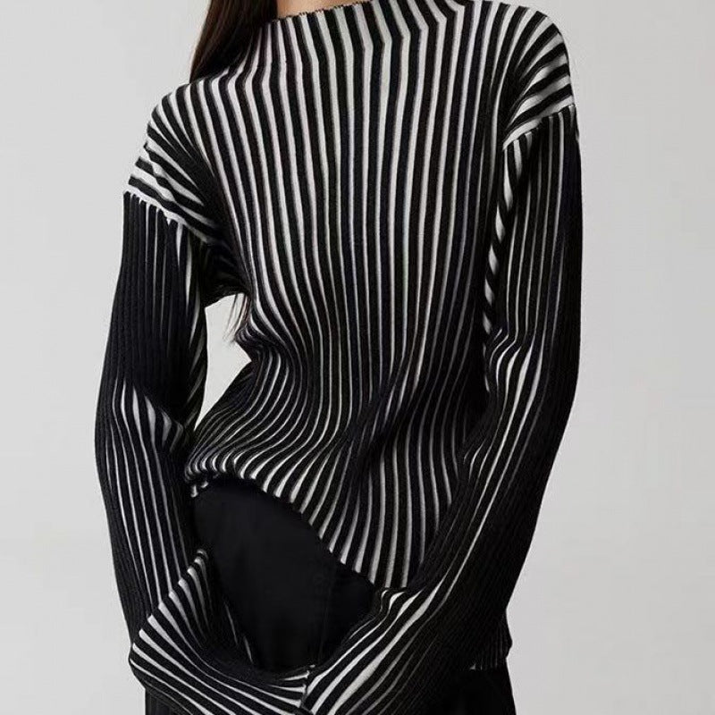 Long Sleeve Black & White Contrast Modern Knit Top | PHYLIA