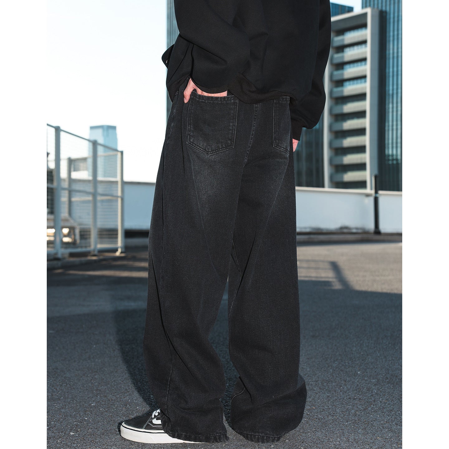 Vintage washed distressed straight loose jeans | PHYLIA