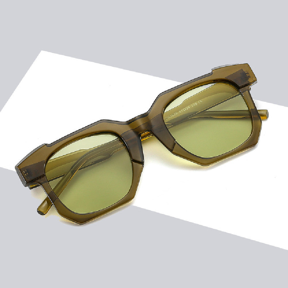 Modern Black Frame Glasses – Minimalist Style | PHYLIA